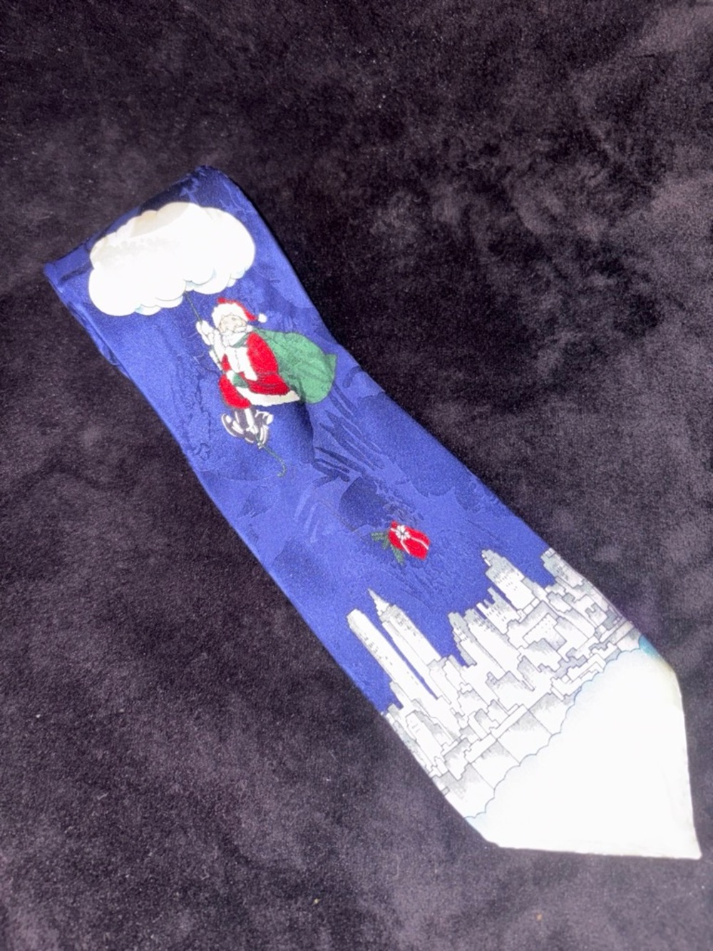 Santa Flying Over City Skyline Silk Christmas Necktie One Size Blue Festive EUC